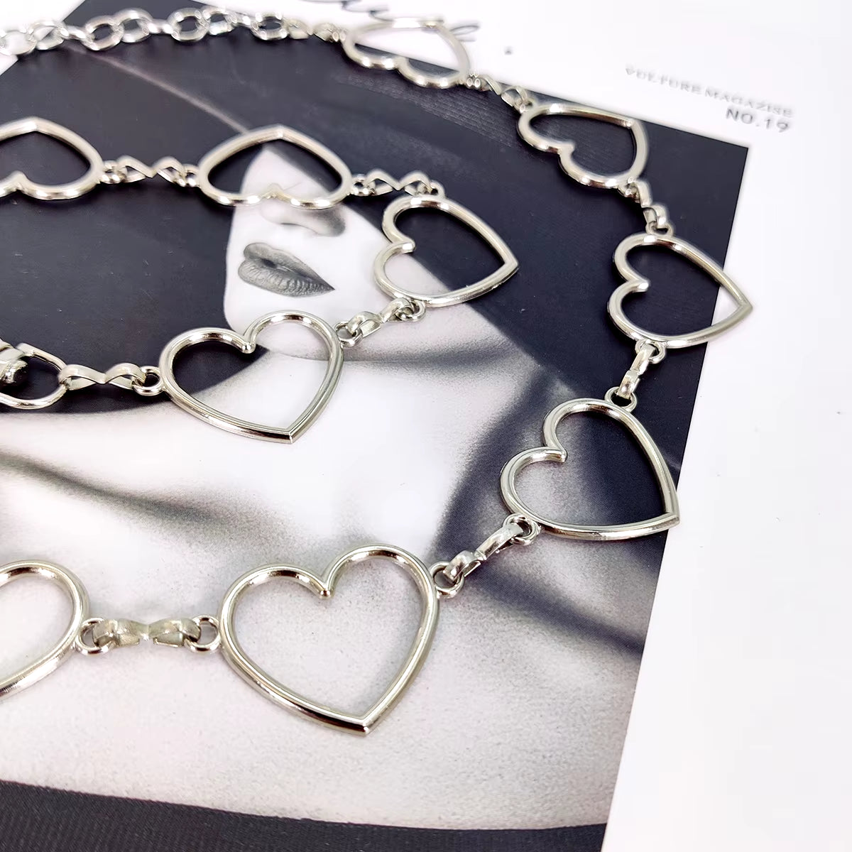 Women Fashion Heart Shaped Metal Waist Chain Belt Waistband Accessories